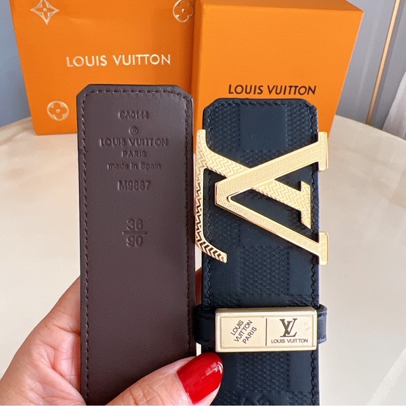 Louis Vuitton New Reversible Belt with Openwork Steel Buckle main image 5